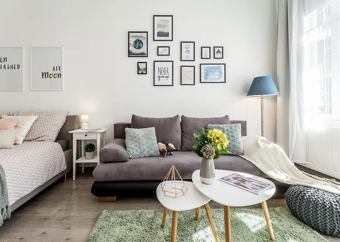 Sun-Splashed Retreat In The Heart Of A Vibrant Quarter